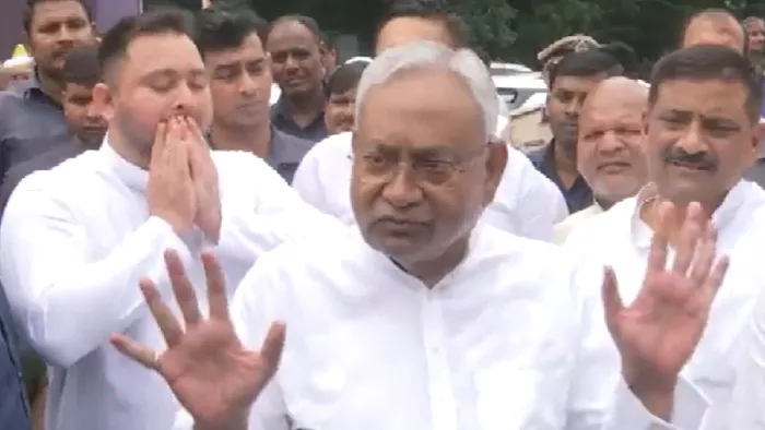 नीतीश कुमार के अचानक राबड़ी आवास पहुंचते ही I.N.D.I.A में हलचल तेज, सीट शेयरिंग की पकने लगी 'खिचड़ी'