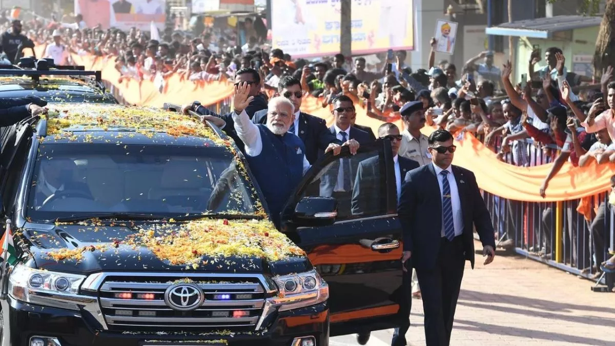 इंदौर में प्रधानमंत्री की सुरक्षा में बड़ी चूक! बाल-बाल बचे PM Modi
