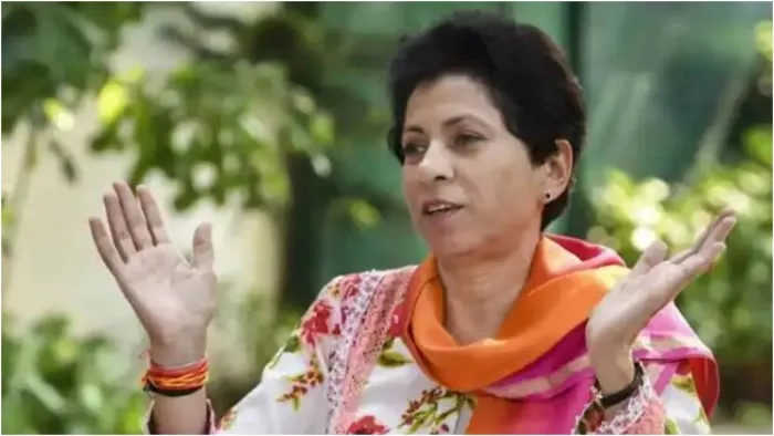 दूर हुए गिल शिकवे, राहुल गांधी ने दूर की सैलजा की नाराजगी; खरगे ने सुझाया विवाद