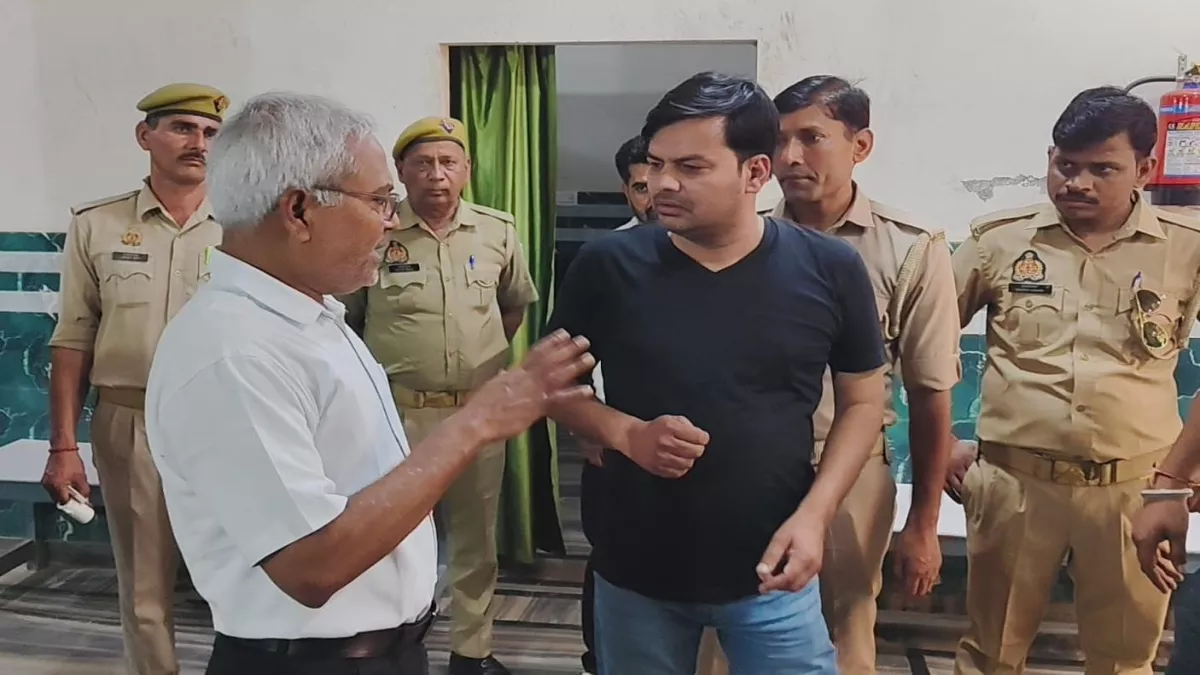 झोलाछाप के क्लीनिक में चल रहा था NICU, सिटी मजिस्ट्रेट ने तीन अस्पतालों को किया सील