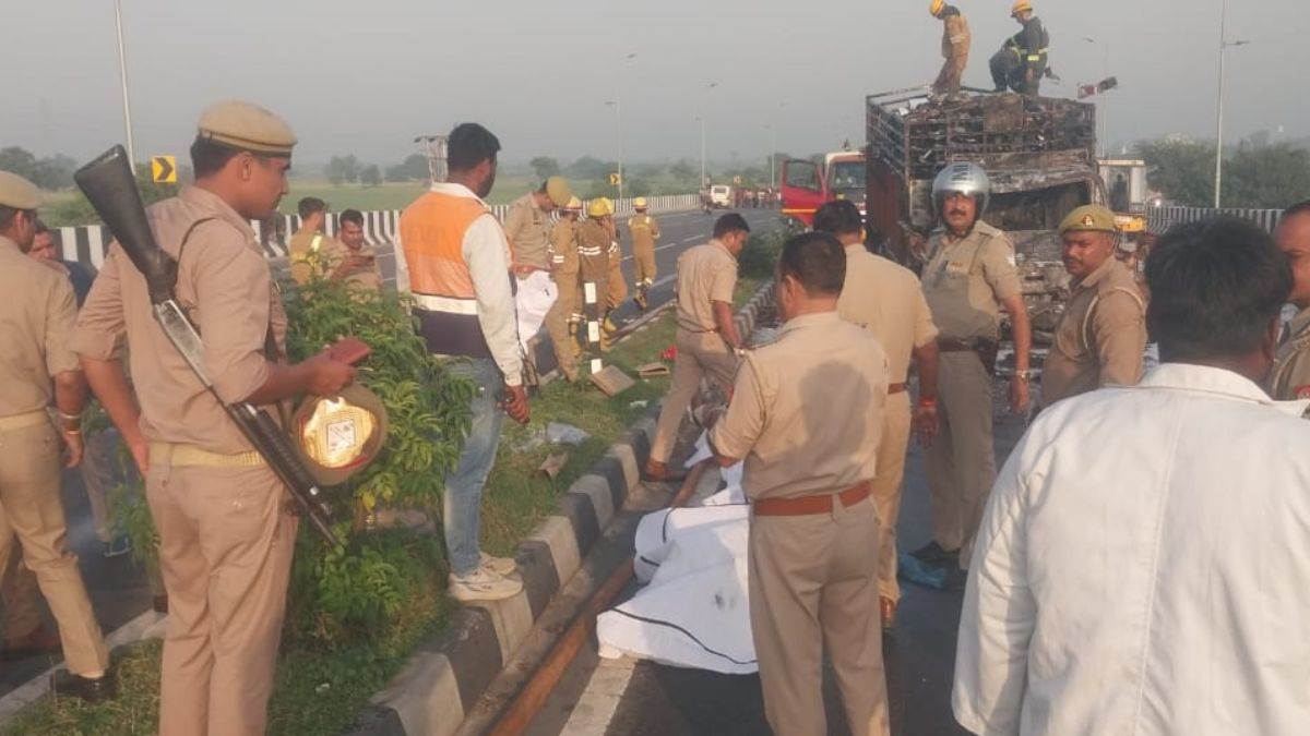 https://www.jagranimages.com/images/newimg/24092025/24_09_2025-aligarh_accident_death_s_24058059.jpg