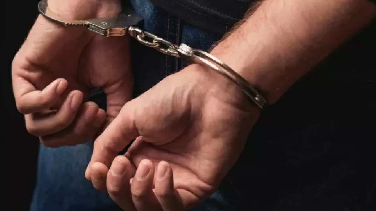 फतेहाबाद में गुप्त सूचना पर CIA की कार्रवाई,  21 किलो गांजा और 32 बोर पिस्तौल के साथ तस्कर काबू