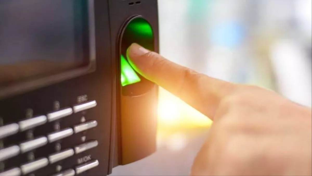 https://www.jagranimages.com/images/newimg/24092025/24_09_2025-biometric_24057969_965573.jpg