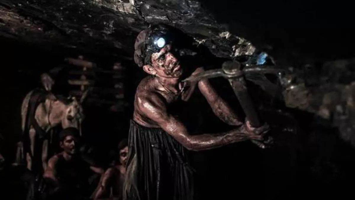 https://www.jagranimages.com/images/newimg/24092025/24_09_2025-coal_india_bonus_24057897.jpg