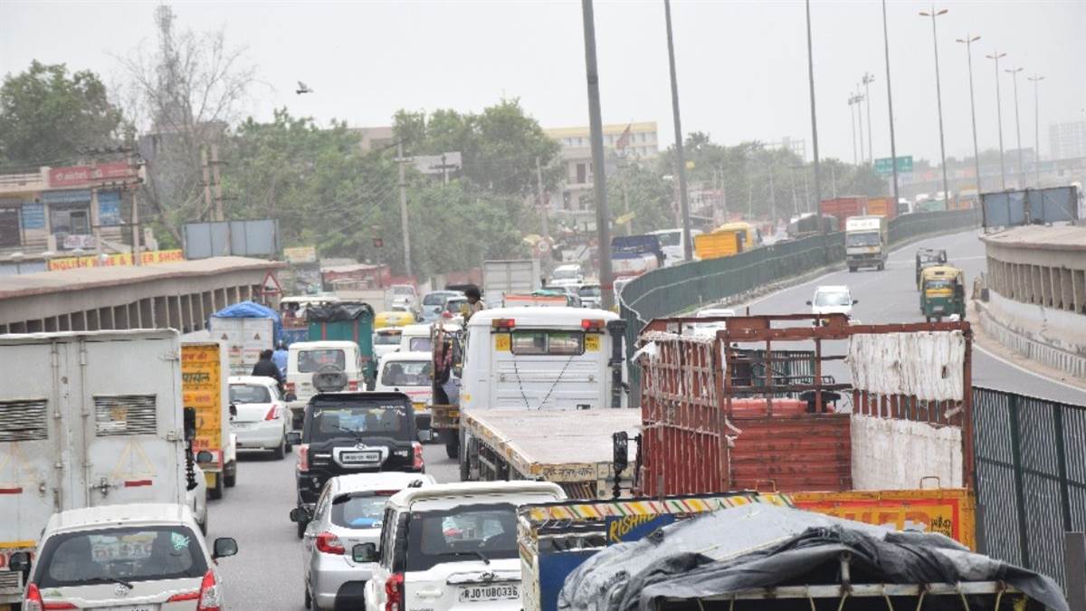 https://www.jagranimages.com/images/newimg/24092025/24_09_2025-gurugram_khabar_18_24058406.jpg