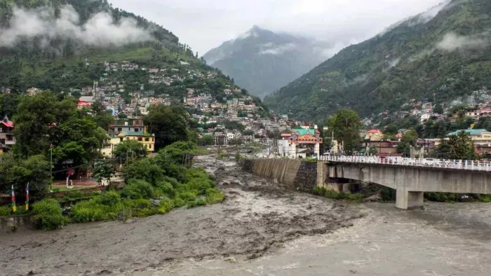 सुप्रीम कोर्ट ने हिमाचल प्रदेश से मांगी रिपोर्ट। फाइल फोटो