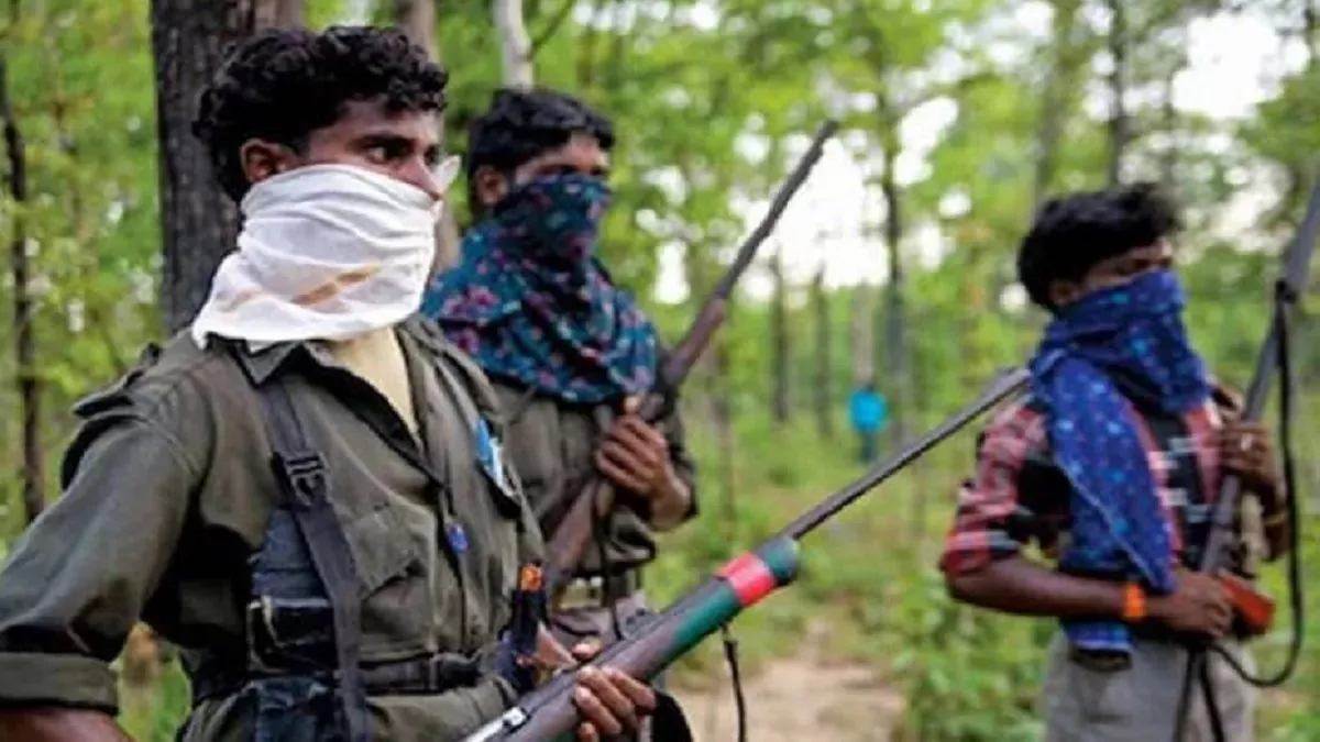 https://www.jagranimages.com/images/newimg/24092025/24_09_2025-naxal_surrender_24058416.jpg