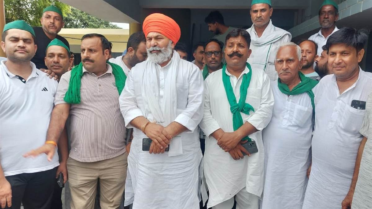 https://www.jagranimages.com/images/newimg/24092025/24_09_2025-rakesh-tikait_24058462_154823619.jpg