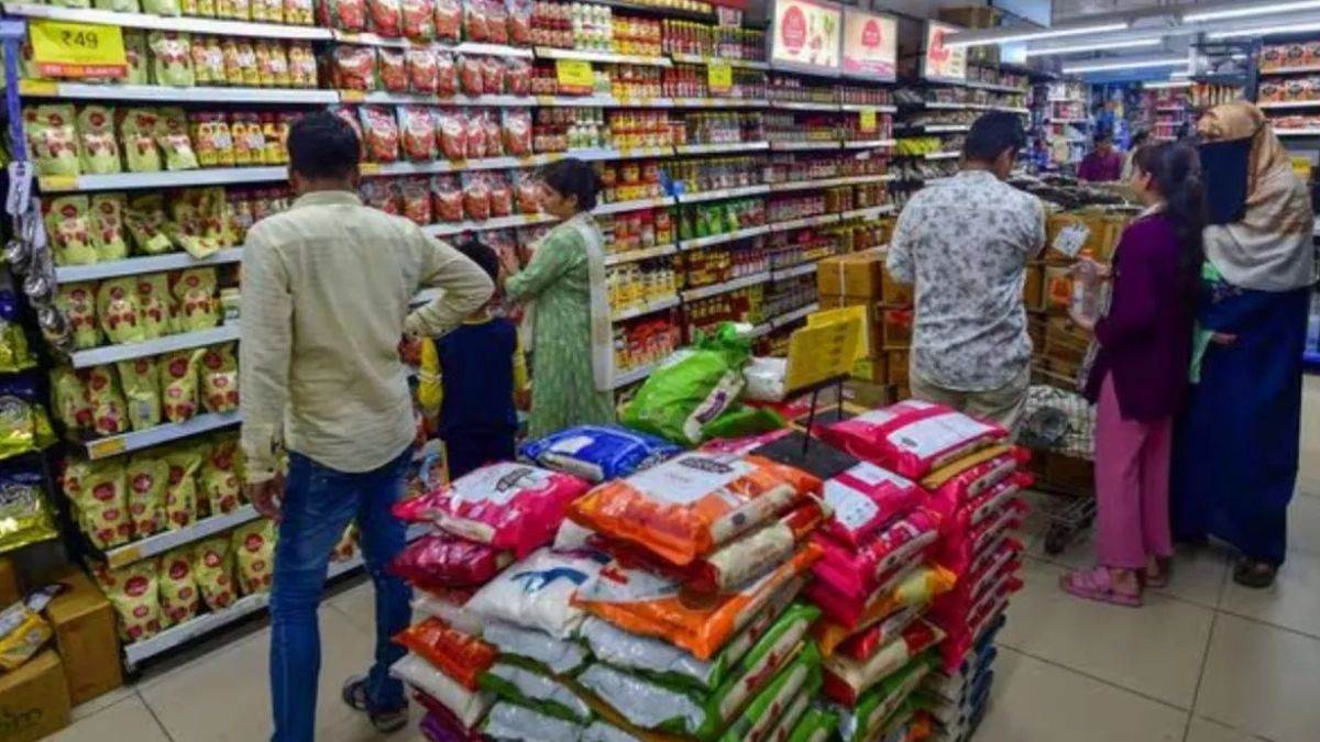 https://www.jagranimages.com/images/newimg/24092025/24_09_2025-shops_demo_24058026.jpg