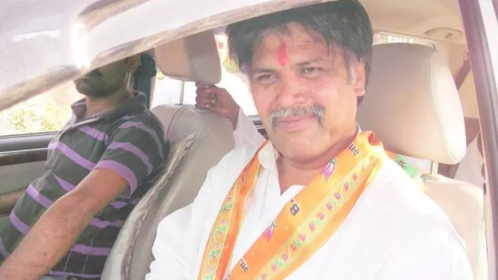 पूर्व सांसद सूरजभान सिंह को एक साल की सजा