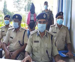 Jharkhand Police News रायपुर के नवकार ज्वेलर्स से दो अक्टूबर को 80 लाख के गहने चुराए गए थे।