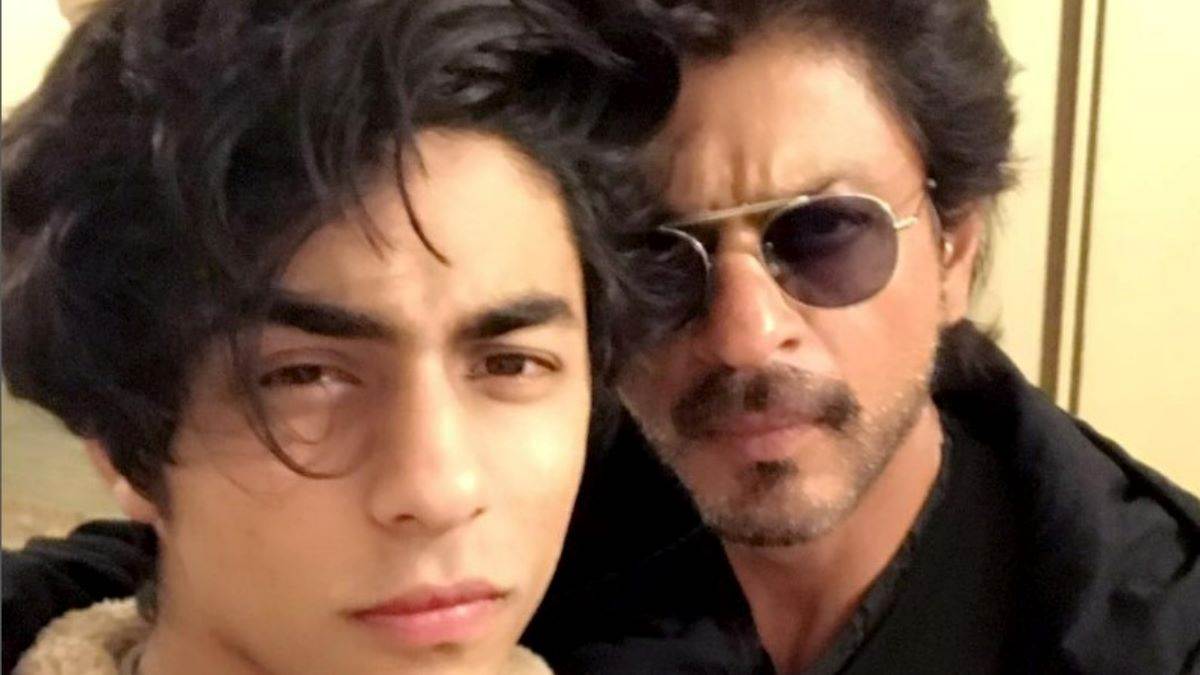 aryan khan attend diwali party with shahrukh khan looks dapper in blazer
