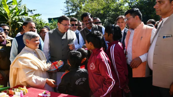 Diwali 2022 : मुख्यमंत्री पुष्कर सिंह धामी ने अनाथ व बेसहारा बच्चों के साथ मनाई दिवाली। जागरण