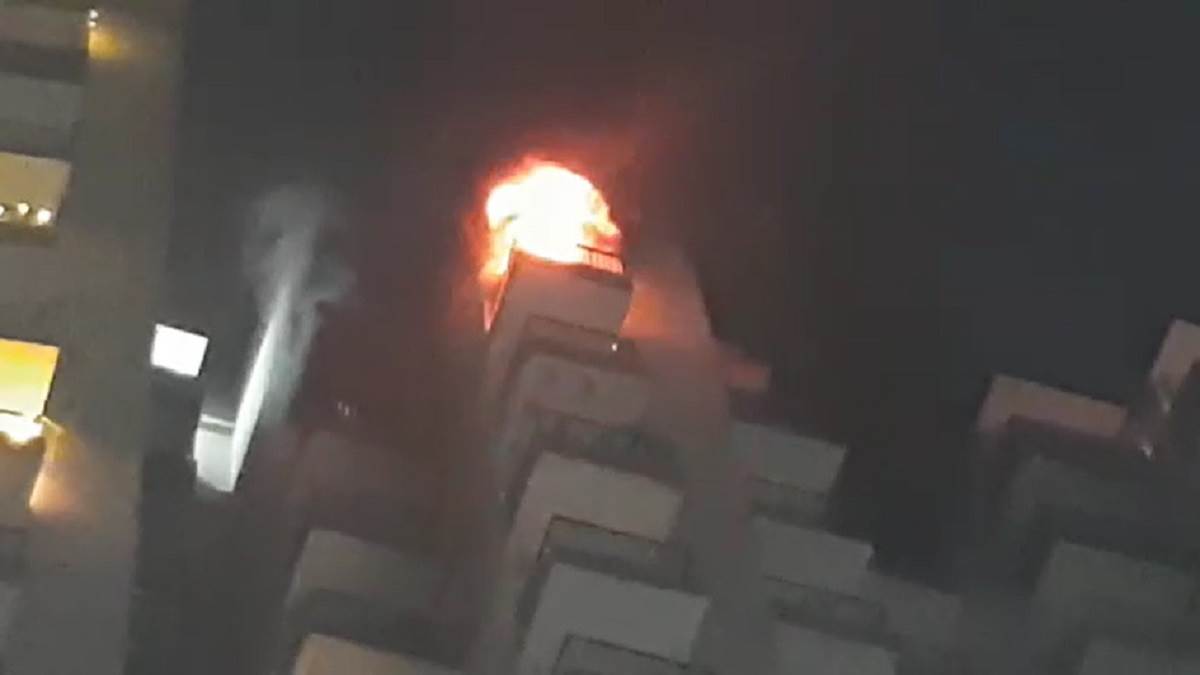 ncr fire broke out incident at many places in delhi ncr during diwali celebration crackers bursting