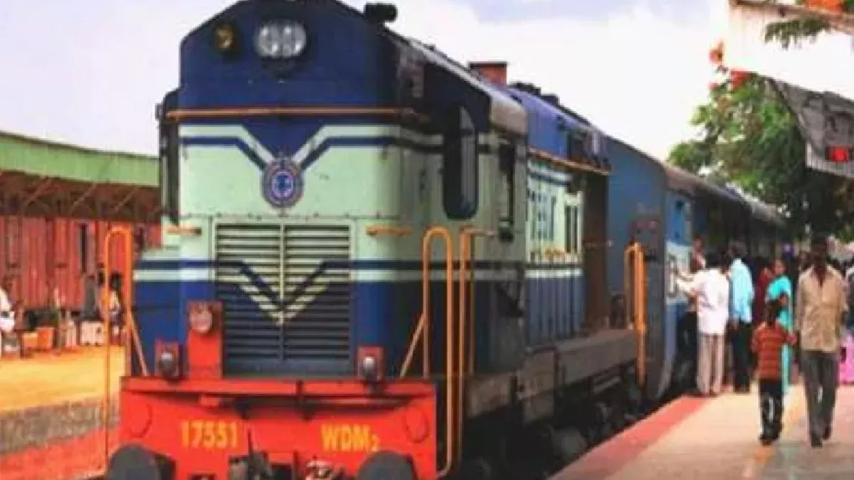 Indian Railways: त्योहारी सीजन में इंडियन रेलवे ने दी बड़ा राहत, भागलपुर रूट से चलेंगी ये आठ स्पेशल ट्रेनें
