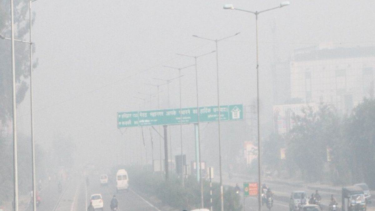 pollution news air quality worsens in meerut on diwali aqi crosses400