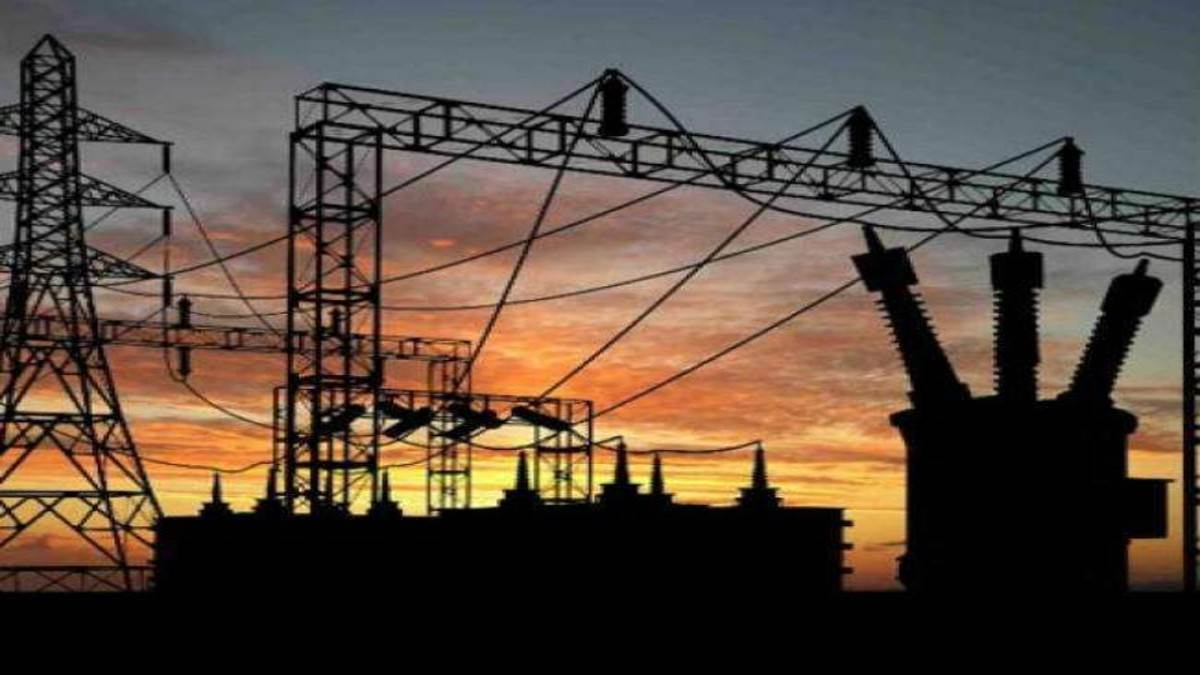 electricity department alerted about laxmi ji will arrival in bareilly officers monitoring from control room