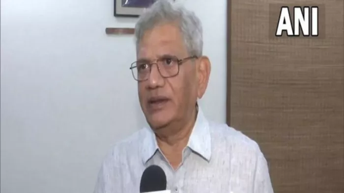 माकपा ने राज्यपाल आरिफ मोहम्मद खान पर साधा निशाना।