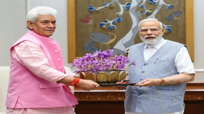 LG मनोज सिन्हा ने दिल्ली में प्रधानमंत्री मोदी से की मुलाकात