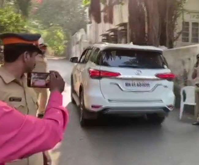 Maharashtra Politics Ncp In Damage Control After Disturbance In Maharashtra Meetings Starts At Sharad Pawar