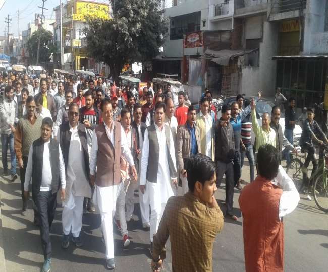 भाजपा विधायक विक्रम सैनी के खिलाफ सड़कों पर उतरा ब्राह्मण समाज, उपमुख्यमंत्री तक पहुंचा मामला Muzaffarnagar News