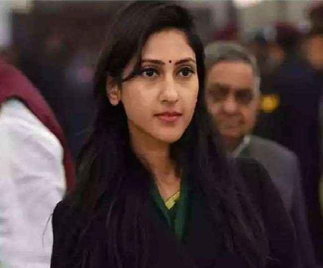 रायबरेली की सदर सीट से कांग्रेस की बागी विधायक अदिति सिंह बीजेपी की सदस्यता ग्रहण कर सकती हैं।