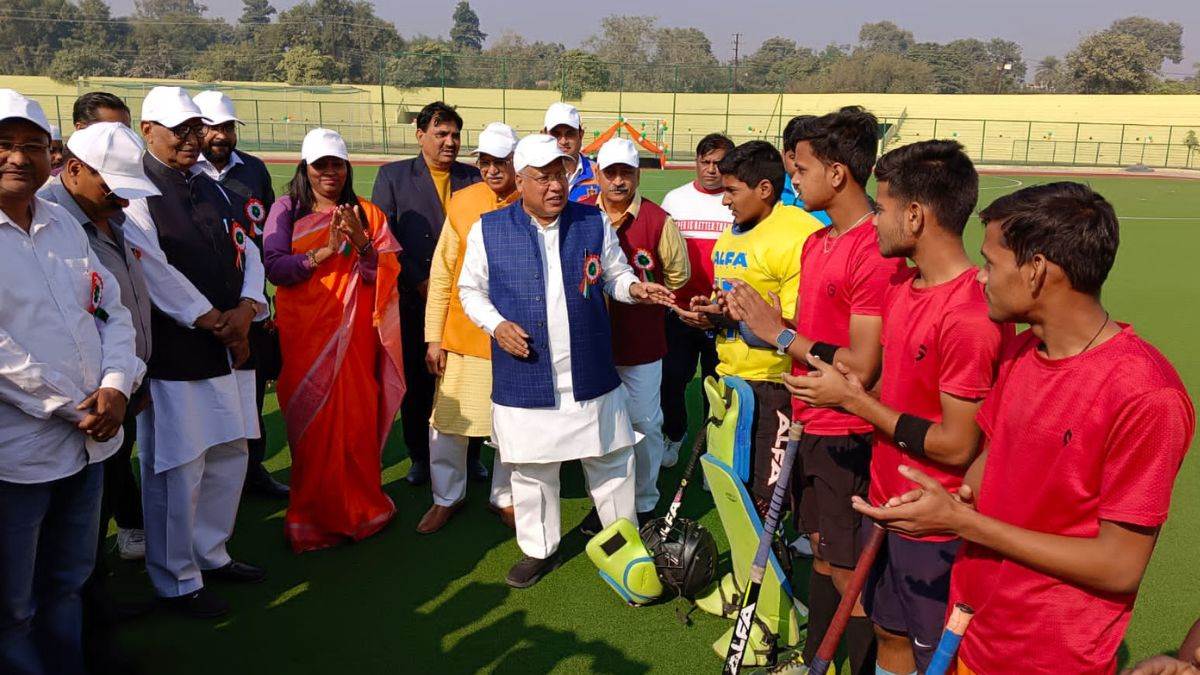Meerut News स्टेडियम में हॉकी एस्ट्रोटर्फ मैदान का शुभारंभ, अब