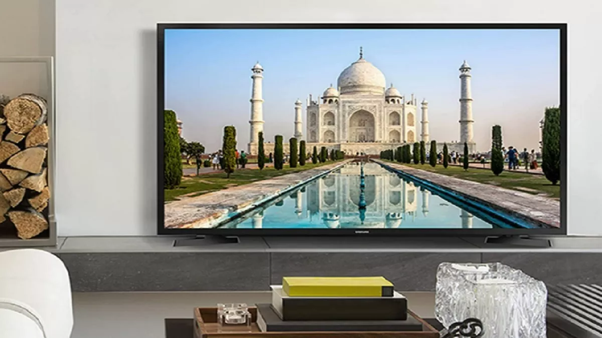Best 43 Inch Smart TVs in India: घर पर ही सिनेमाई एक्सपीरिएंस के लिए लाएं ये LED TVs, कीमत Rs 18,999 से शुरू
