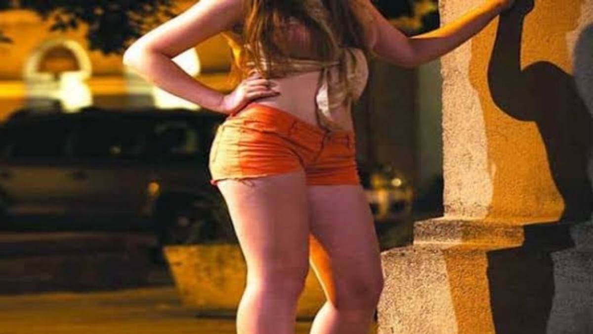 पटना में ग्रेजुएट से लेकर इंटर तक की लड़कियों की होती थी सप्लाई, वाट्सऐप पर भेजते थे काल गर्ल की तस्वीर - Girls from graduate to intermediate were supplied in Patna Used