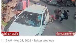 Delhi News: दिल्ली पुलिस के कांस्टेबल की बहादुरी से एक महिला की चेन लूटने से बच गई।