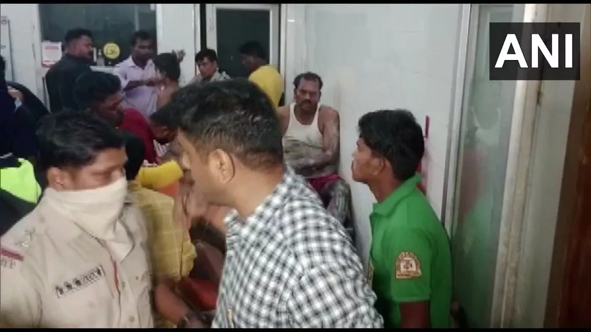 Odisha Explosions: ओडिशा के केंद्रपाड़ा में विसर्जन जुलूस के दौरान हादसा, आतिशबाजी में 30 से अधिक घायल