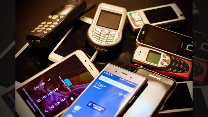 How to use your old phone or recycle it