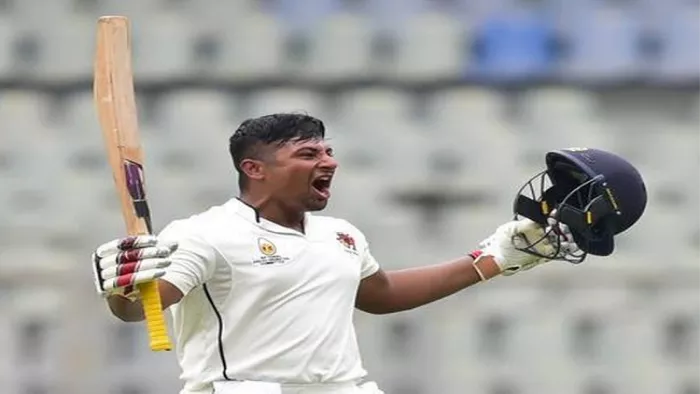 सरफराज खान ने मुंबई के लिए शतकीय पारी खेली (एपी फोटो)