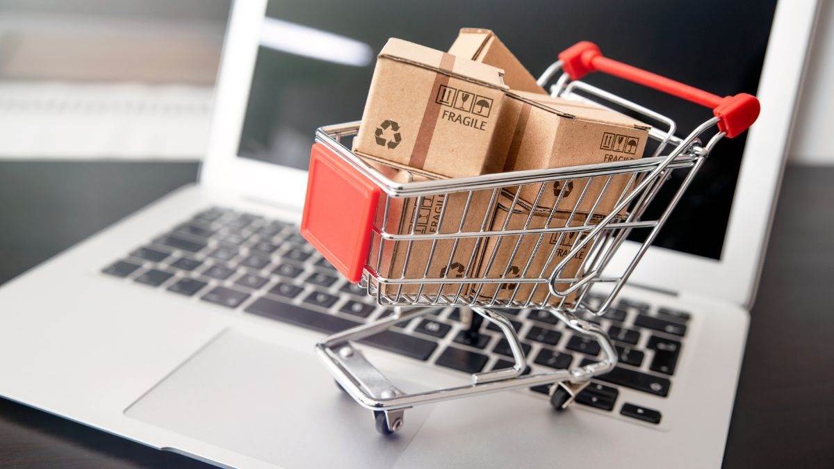 initiative for partnership with e commerce companies started to promote exports from districts