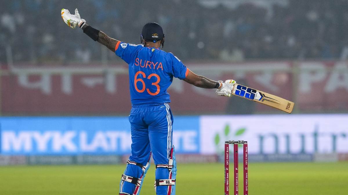 ind vs aus suryakumar yadav become 2nd indian captain hit t20 fifty and most t20i sixes from no3