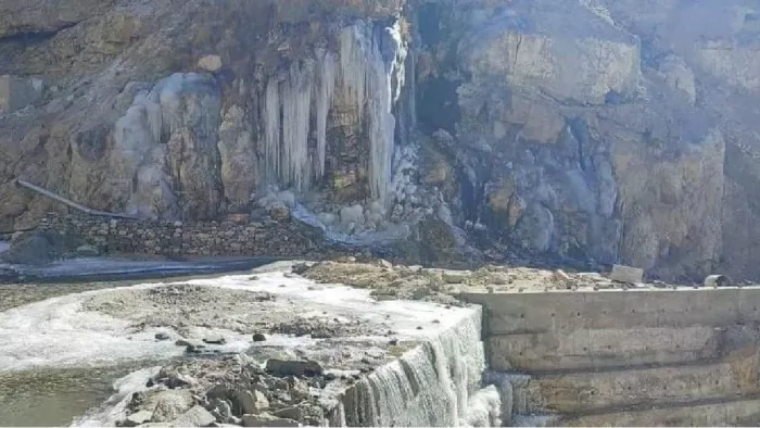 किन्नौर के कुछ ऊंचाई वाले क्षेत्रों में जमने लगा पानी (फाइल फोटो)