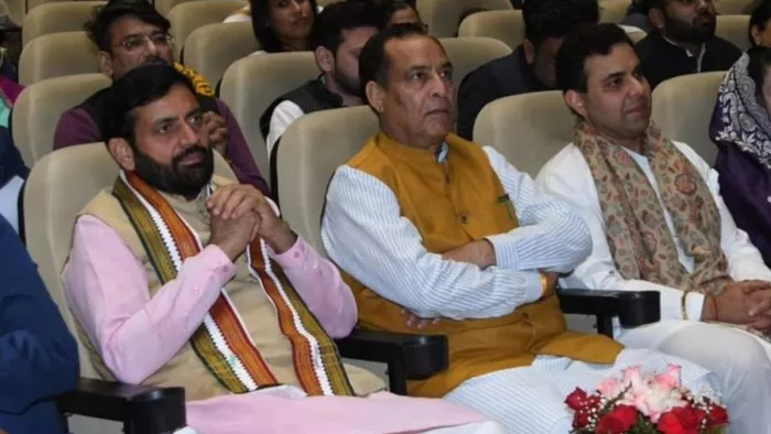 बागियों की पार्टी में वापसी पर मोहन लाल बड़ोली सख्त।
