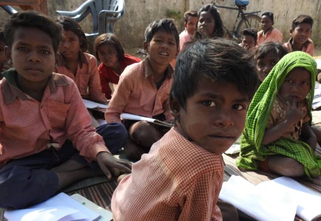 चोपन ब्लाक के 32 स्कूलों में एक भी शिक्षक नहीं