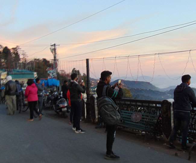 Winterline Carnival festival: विंटरलाइन कार्निवाल के लिए दुल्हन सी सज रही मसूरी