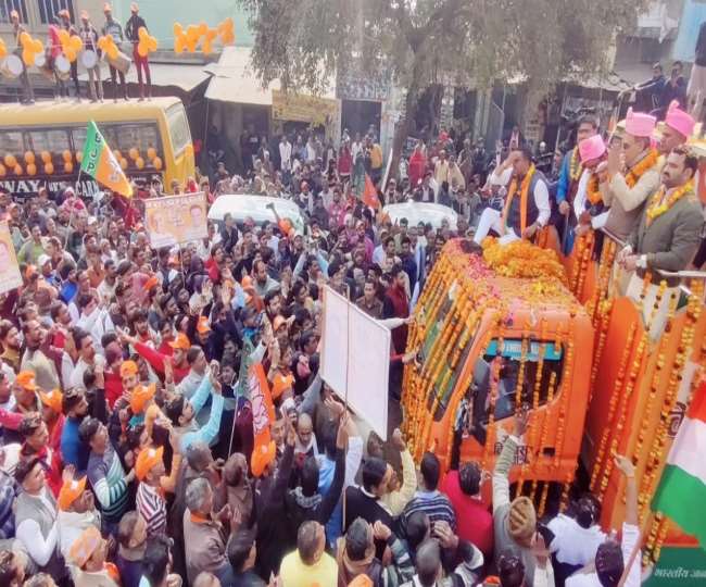 शुक्रवार को बागपत में भाजपा की जन विश्वास यात्रा का जोरदार स्वागत किया गया।