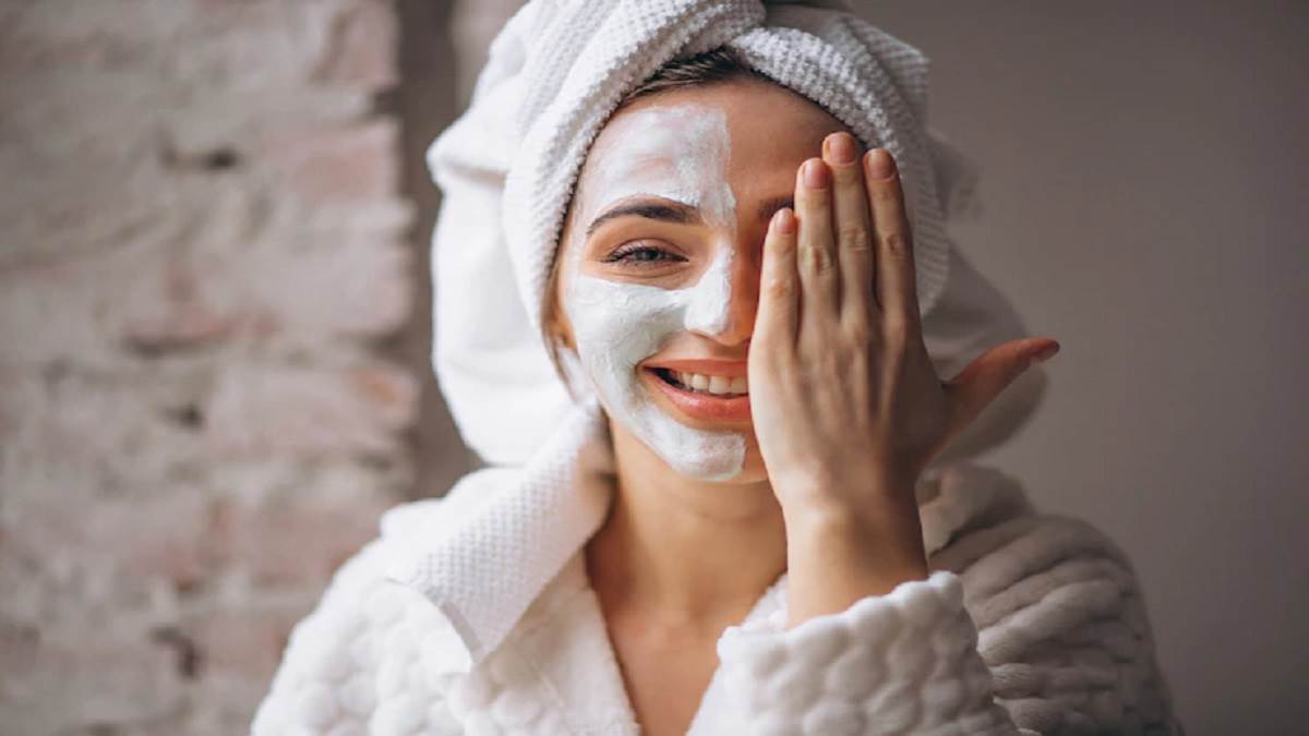 use oatmeal face pack to get glowing skin in winter