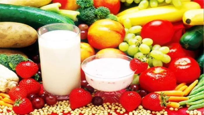 Health Tips: सर्दियों में ठंड से बचने के लिए रोजाना खाएं ये चीजें, इन बातों का भी रखें ध्यान