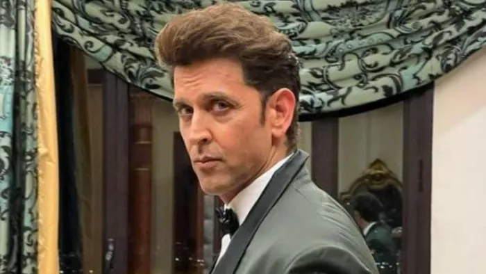 Hrithik Roshan turned Santa Claus and give gifts to defense officials present at Assam airbase.