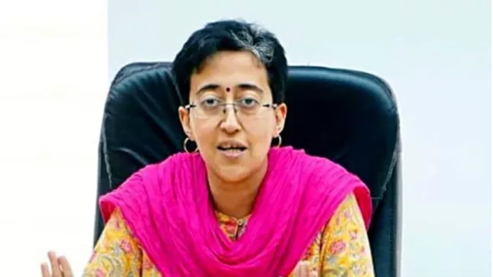 पीडब्ल्यूडी मंत्री आतिशी ने अधिकारियों को दिया निर्देश