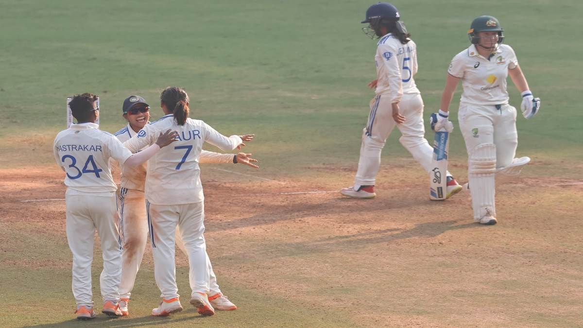 ind w vs aus w oneoff test day 4 live wankhede stadium mumbai harmanpreet kaur alyssa healy sports 18 jio cinema ball by ball commentary and live score updates lb lb lb