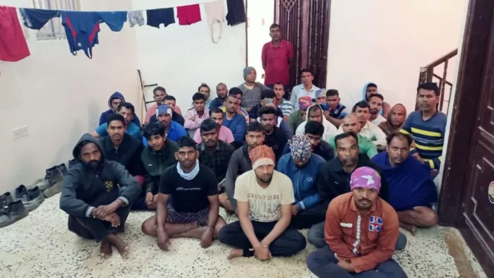 सऊदी अरब में भारतीय मजदूरों का हाल बेहाल, खाने को दाना नहीं; गंदा पानी पीने को मजबूर