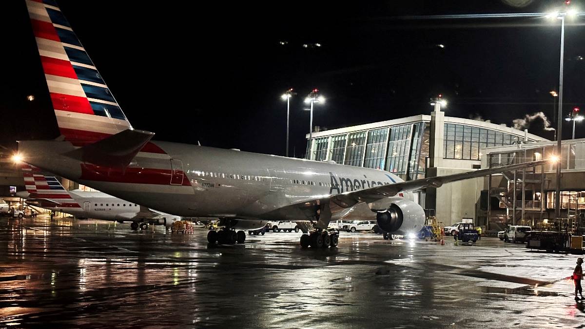 american airlines grounded all its flights in the us due to technical issue