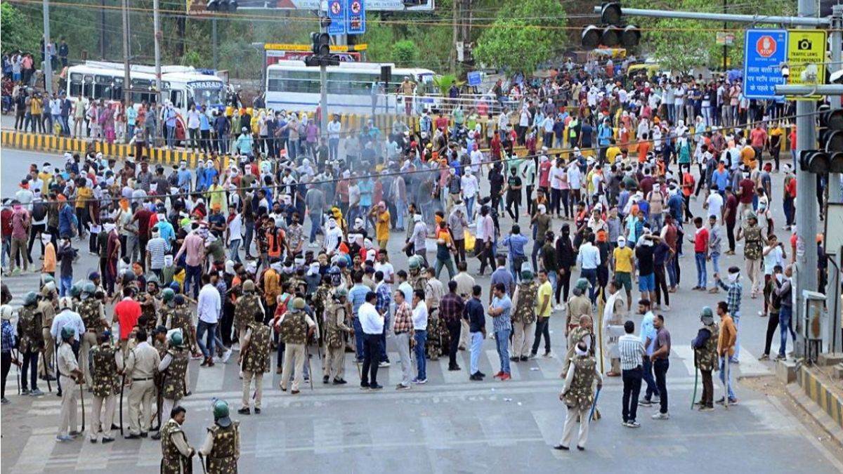 https://www.jagranimages.com/images/newimg/24122024/24_12_2024-file_picture_of_protests_23854874.jpg