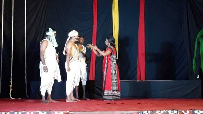 सुरेंद्र साय जयंती पर नाटक 'माटी र पूता' का मंचन