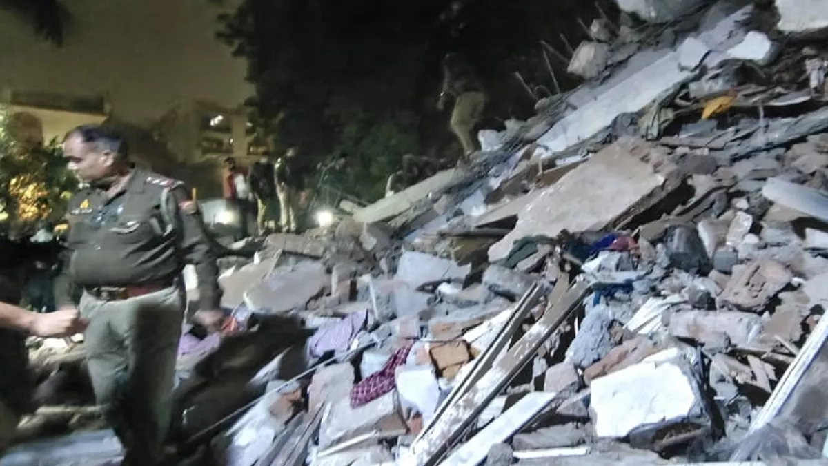 Lucknow Building Collapse: भरभराकर ग‍िरा अलाया अपार्टमेंट
